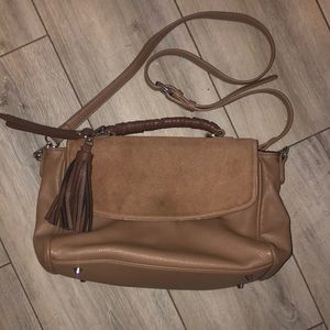 TAN CROSSBODY